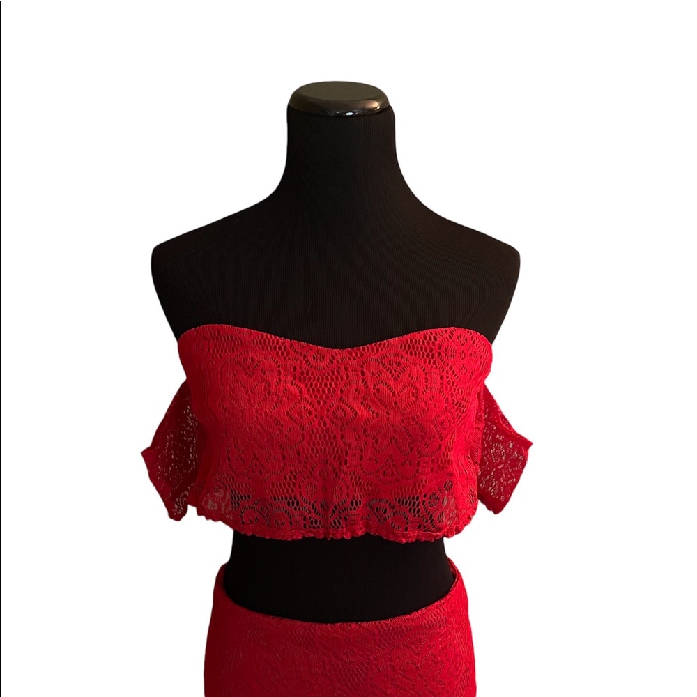 Red Lace 2 Piece Skirt Set Size Medium NWOT - Picture 4 of 12